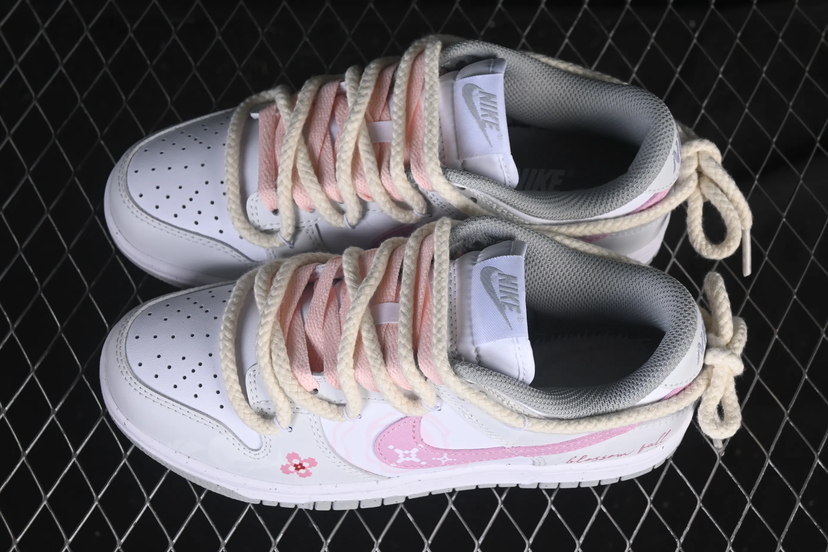 All categories Nk SB Dunk Series Nk SB Dunk Low High-end customized low-top sneakers Nike SB Dunk Low "Just Do It" straps Anniversary high-end customized low-top casual sneakers DD1503-103